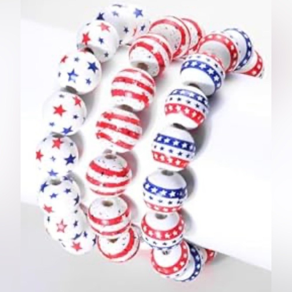 🇺🇸 Set of 20 Random American Made Bracelets for July 4th Celebrations